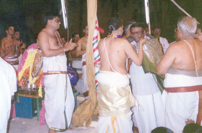 Jeear of Thirukkovilur His Holiness Srinivasa Ramanuja Jeear honouring D.A.Joseph