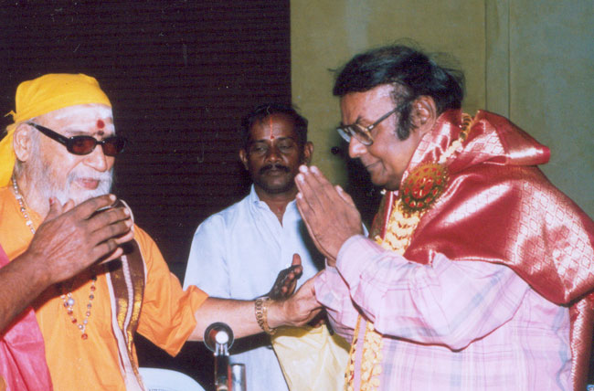 Sri Pithukuli Murugadas honours D.A.Joseph